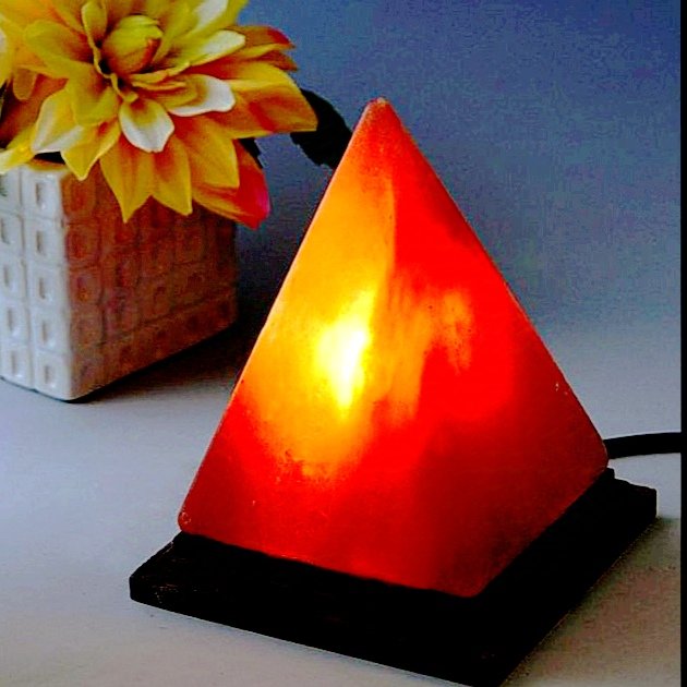 Himalayan salt pyramid Shape lamp